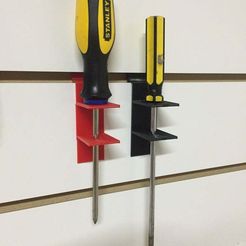 IMG_8326.JPG Free STL file Destornillador Screwdriver holder・3D printer design to download