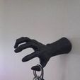 348358937_1631781767248387_495843832476022659_n.jpg Hands that Hold Keys / Creepy hand EDITED / Key holder / Jewelry Holder/decoration/No supports / Print in place