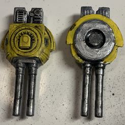 Cas_Turrets_Two.jpg Shoulder Turrets for a Dominus Knight (Presupported)