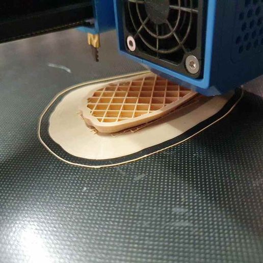 4b95f780-9958-4ac6-ae96-b21323db9bf0.jpg Doll's leg reproduction - from object to 3D model