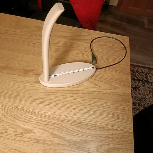 IMG20250107080945.jpg LED strip lamp stand v2