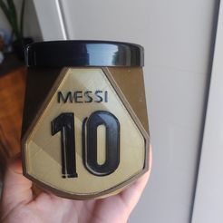 aec33f81-ac17-48b5-8356-16378c8e3171.jpg Mate Messi - With several plates included