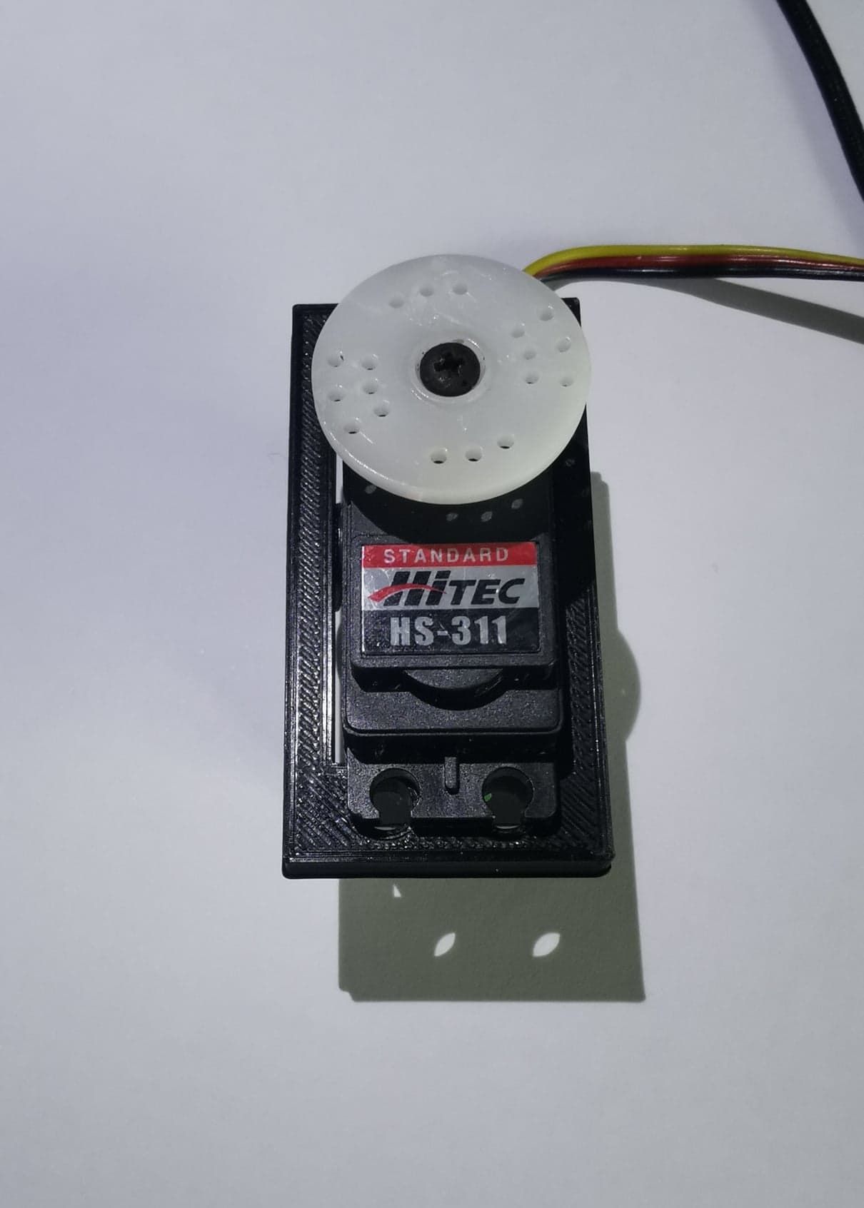 Free STL file Servo motor support・3D printing idea to download・Cults