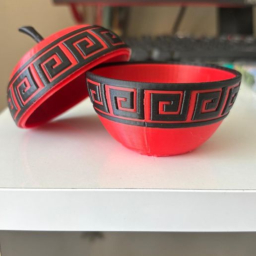 WhatsApp-Image-2025-10-09-at-20.59.08-2.jpeg Antique Red Apple