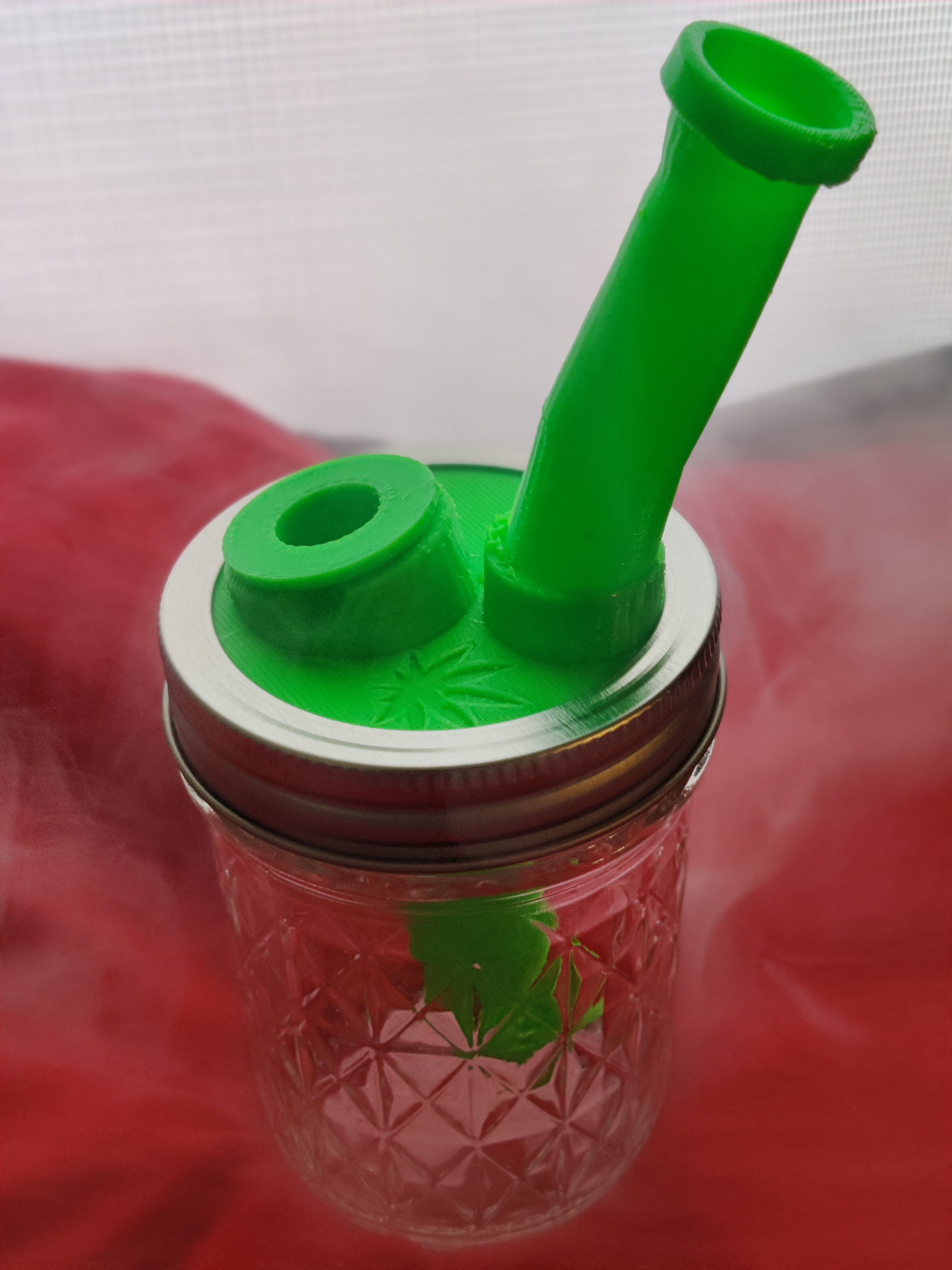 STL file Regular Mouth Mason jar bong With Downstem・3D printing idea to ...