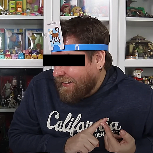 🃏 Headband forehead device holding cards guessing board game