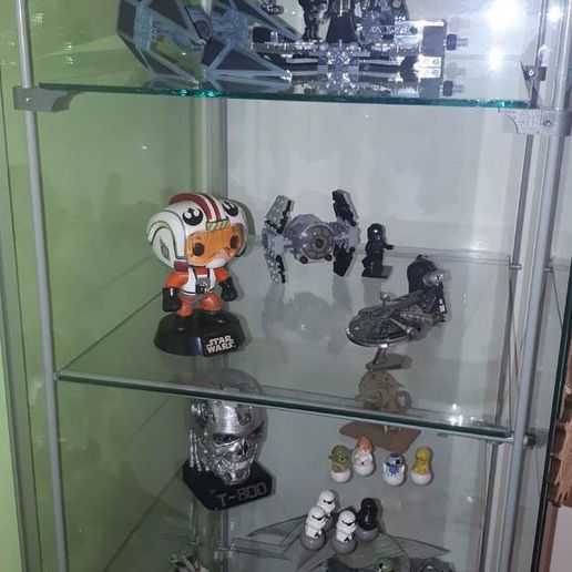 20200213_190615.jpg Ikea Detolf additional shelf clips