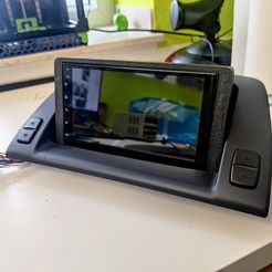 WhatsApp-Image-2023-03-08-at-10.53.11.jpeg STL-Datei BMW Z4 Android Radio Upgrade・Modell zum Herunterladen und 3D-Drucken