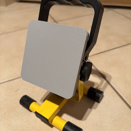 IMG_2975.jpeg Jula Anslut work light cover