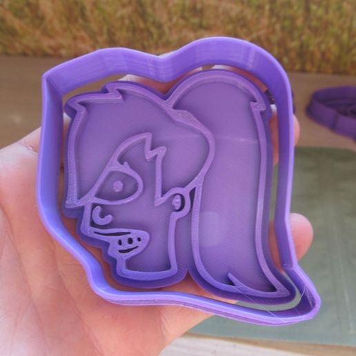 Screenshot_20230531-164218_Instagram.jpg MEGA PACK OF COOKIE CUTTERS Futurama