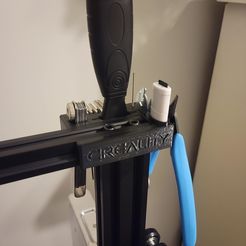 20220317_203741-min.jpg Бесплатный 3D файл Creality Ender 3 Tool Holder w/ Feeler Gauges・Модель 3D-принтера для загрузки