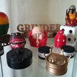 1656696315515.jpg STL file GRINDER GRINDER GRINDER GRINDER GRINDER CRUSHER KEYCHAIN COOKIE 420 KEYCHAIN GRINDER WEED GRINDER・Template to download and 3D print
