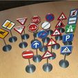 fade2557186a56a08d7afea2478f257d_preview_featured.jpg Free STL file Traffic Sign Models・3D print model to download