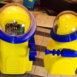 20220315_224342_2-min.jpg Free STL file Single motor 2 function steerable IR controlled Robot・3D printer design to download