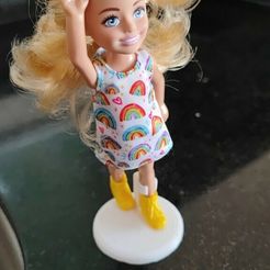 323ae153-f6a5-4a5e-aca7-f5160c4dbf46.jpeg Mini Barbie Doll Stand