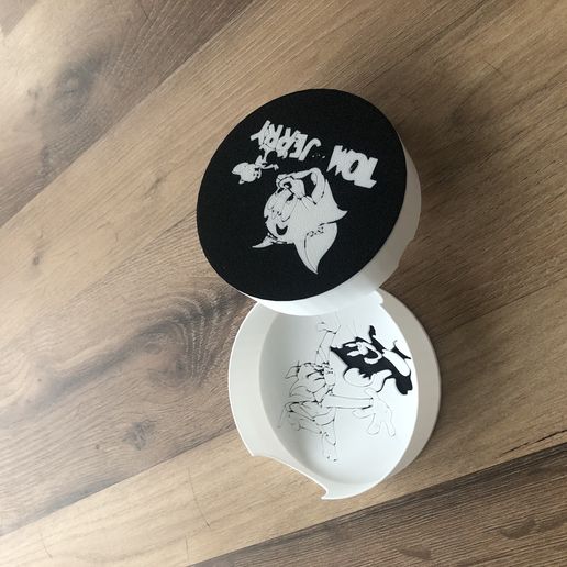 boîte a sous-verre tom et jerry 3D model