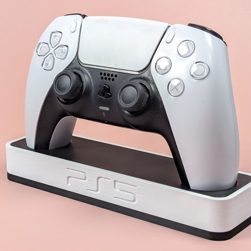 PXL_20250417_221023293.jpg PS5 Controller Stand (PS5)