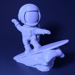 20221114_211017.jpg Surfing Astronaut