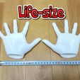 01.jpg Life-size hand