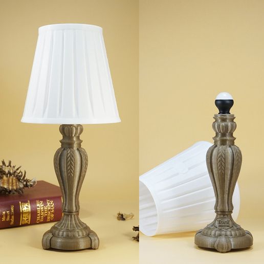 Classical table lamp 3D model