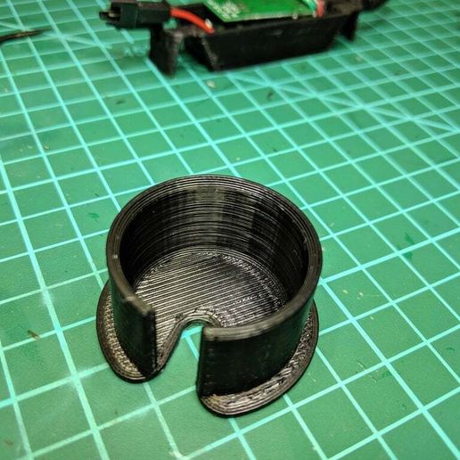 IMG_20190809_150934.jpg Заглушка для кабельного отверстия 35 мм