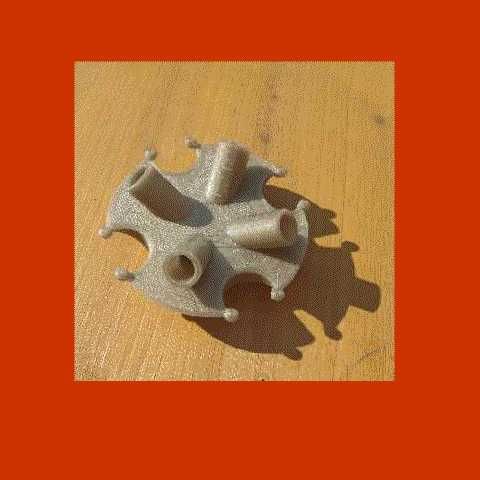 Hentschel_03-carre.jpg OCTABLE (coffee table or bedside table)