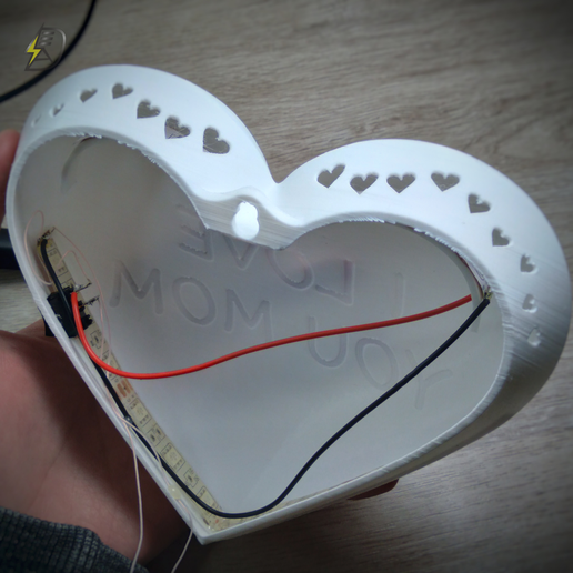 20240406_121134-01.png Heart Lamp