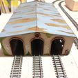 Front-Painted.jpg N Gauge Engine Shed - 2/3/4 Door - Extendable