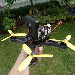 Capture d’écran 2017-07-31 à 16.30.39.png STL-Datei 360 Camera Mount for OpenRC Mini Quad kostenlos・3D-Drucker-Modell zum herunterladen