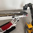 Tracked-converyer-belt-extended-with-sand-and-excavator.jpg Tapete rolante móvel funcional com lagartas - escala 1:14