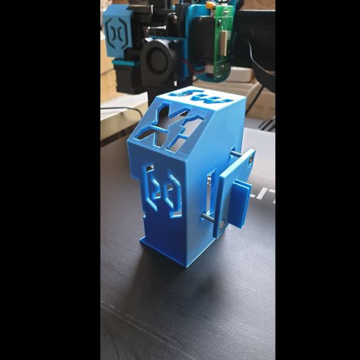 20190922_091124_new.jpg Extruder Cover with Cable Duct