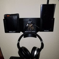 20200310_233856.jpg Bedside Caddy (phone, wallet, headphone, keys storage)