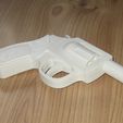 IMG_7876.JPG white revolver
