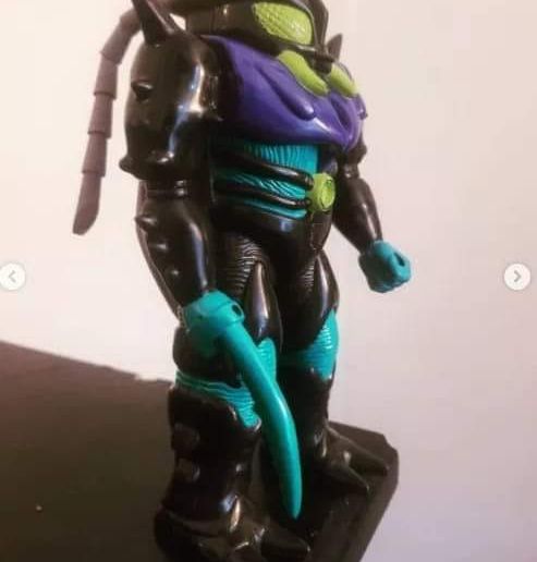 175674443_10221401142242952_6660124307155495197_n.jpg Bugly Antenna Transformers Pretenders