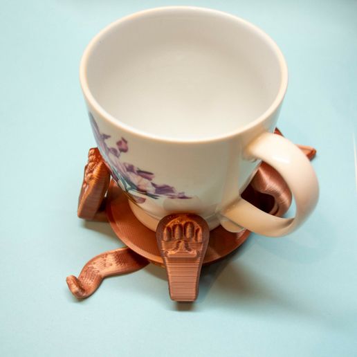 DSC_4603_mr.jpg CUTE CAT MUG HUGGER: SELF-ADJUSTING COASTER