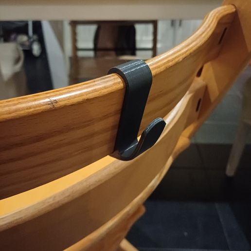 Picture-2.jpg Stokke Tripp Trapp - крючок для стульчика