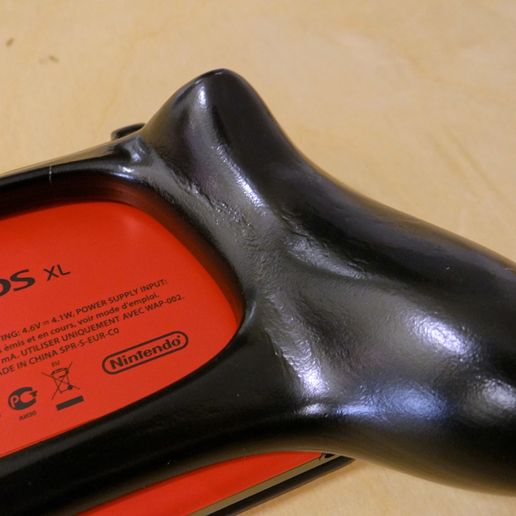 07.JPG Empuñadura ergonómica para la 3DS XL original