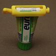1f431b81a57859c61d961138d85f66d4_display_large.jpg Free STL file Customizable Toothpaste Squeezer・3D printing idea to download