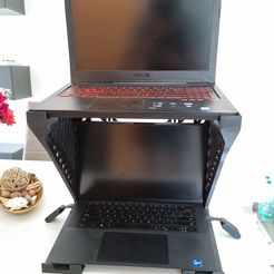 te Suport for two laptops