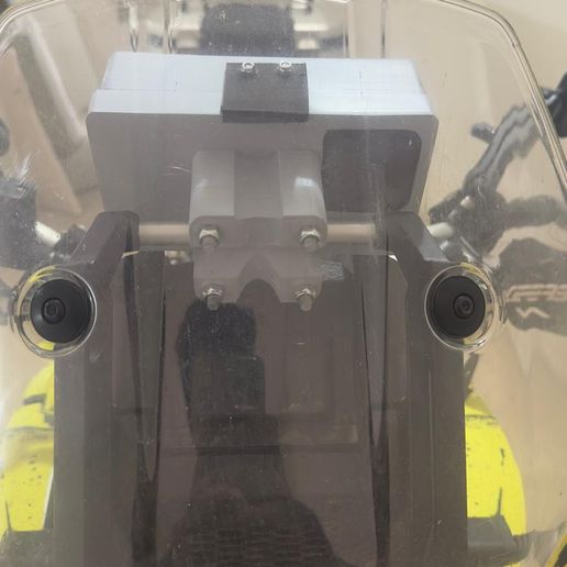 WhatsApp-Image-2026-08-19-at-11.02.27-6.jpeg Aprilia 660 phone holder