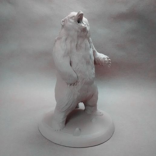 Long Haired Bear Sculpture - 3D model önizlemesi