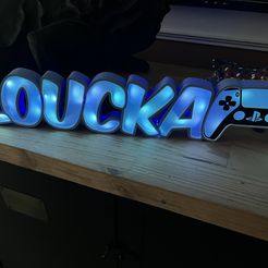Prénom LED À ASSEMBLER Loucka Ps5