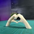 dos-manos-formando-un-corazón-foto-6.jpg Two hands forming a heart 🫶 | Hand of young woman | Heart with hands.