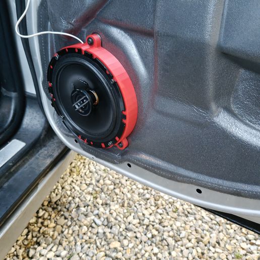 IMG20250227075250.jpg Adaptateur haut-parleur Mercedes Classe C W203