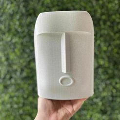 358619182_10160626127169800_8342616764741531245_n.jpg STL-Datei Vase mit modernem Gesicht・Modell für 3D-Drucker zum Herunterladen