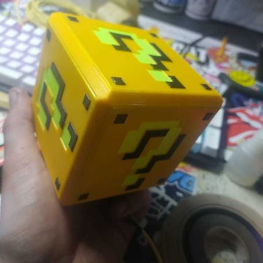 236de63e-e8fd-4c61-a723-b564d943130a.jpeg super mario question box