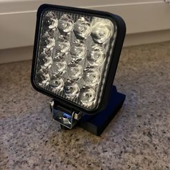 IMG_5739.jpeg STL file Parkside LED adapter light・Design to download and 3D print
