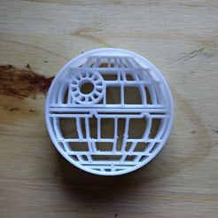 36121278_10212017674064458_542658655309266944_n.jpg STL file Cookie Cutter Death Star・3D printable model to download