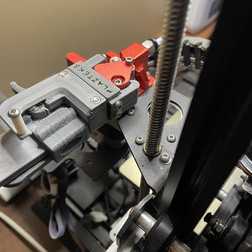 IMG_8089.jpg V1.0 Filament auto loader. Never run out of filament during a print Again!   Check out my new design....Version 2.0 has bee released!