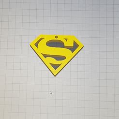 20230823_183832.jpg Fichier STL Porte-clé Superman・Modèle imprimable en 3D à télécharger
